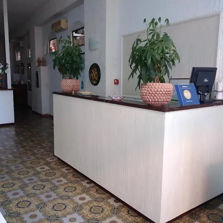 Costa Azzurra جيارديني ناكسوس