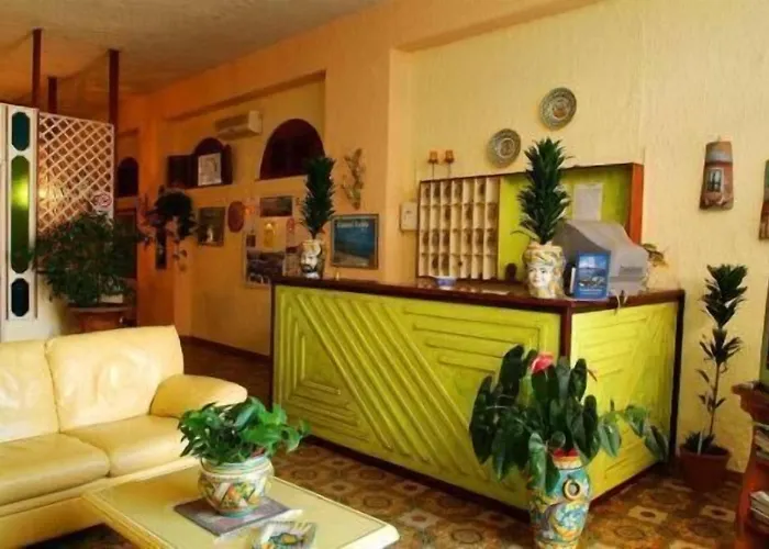 Costa Azzurra 2* Giardini-Naxos