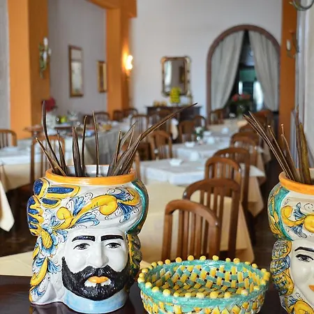 Costa Azzurra 2* Giardini-Naxos