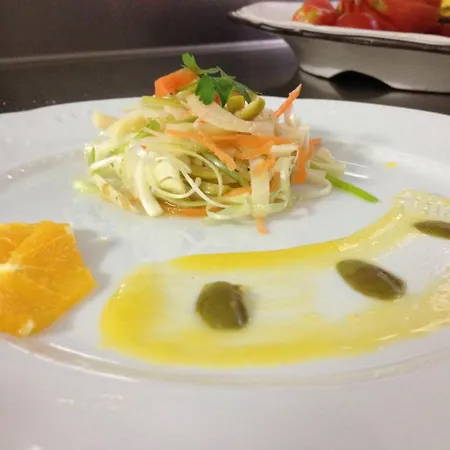 Costa Azzurra Готель