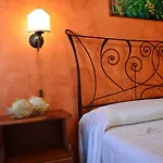 Costa Azzurra Hotel 2*