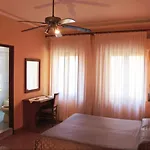 Costa Azzurra Hotel 2*