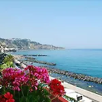 Hotel Costa Azzurra 2*